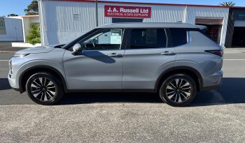 2025 Mitsubishi Outlander Ls full