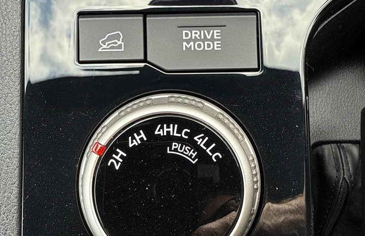 2026 Mitsubishi Triton VRX full