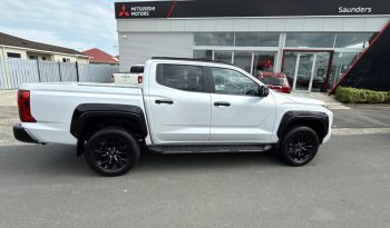 2026 Mitsubishi Triton VRX full