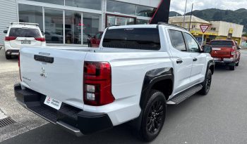 2026 Mitsubishi Triton VRX full