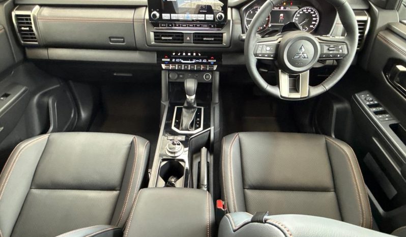 2026 Mitsubishi Triton VRX full