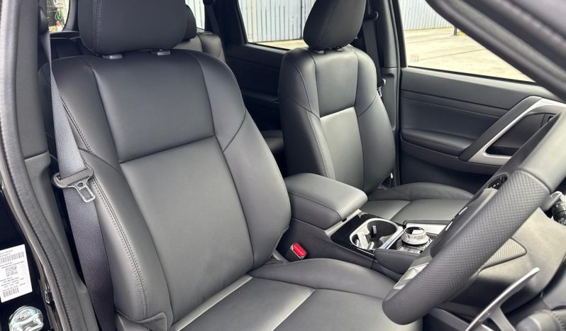 2025 Mitsubishi Pajero Sport VRXB Black Edition full