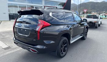 2025 Mitsubishi Pajero Sport VRXB Black Edition full