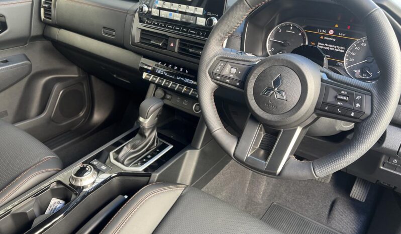 2025 Mitsubishi Triton VRX full