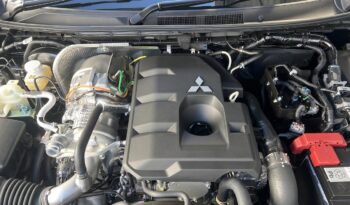 2025 Mitsubishi Triton VRX full