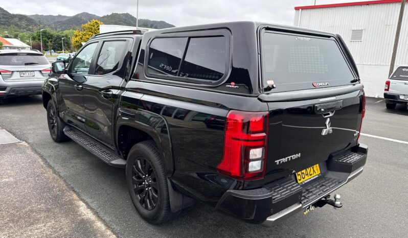 2025 Mitsubishi Triton VRX full