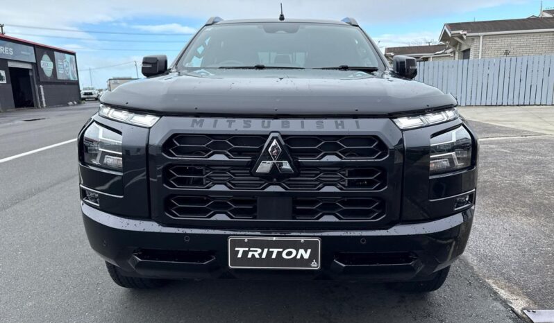 2025 Mitsubishi Triton VRX full