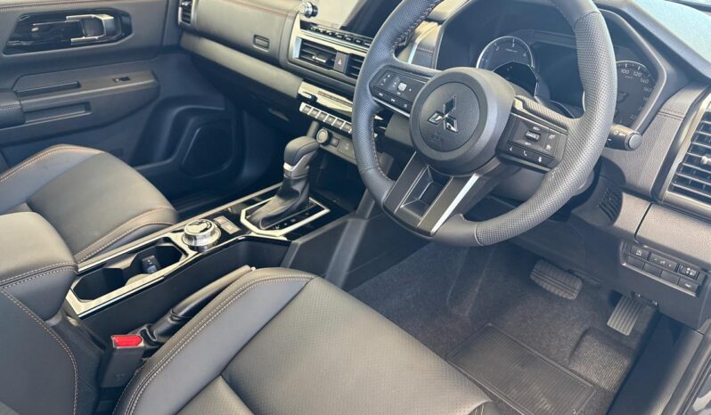 2026 Mitsubishi Triton VRX full