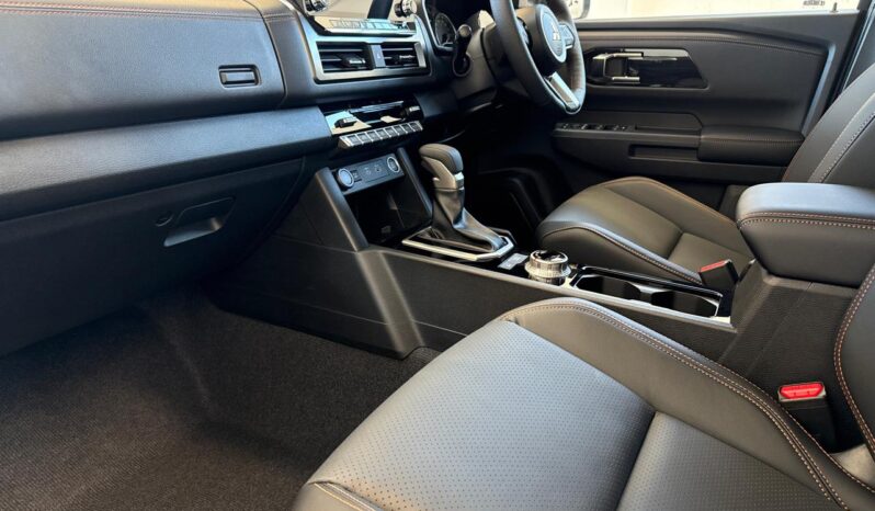 2026 Mitsubishi Triton VRX full