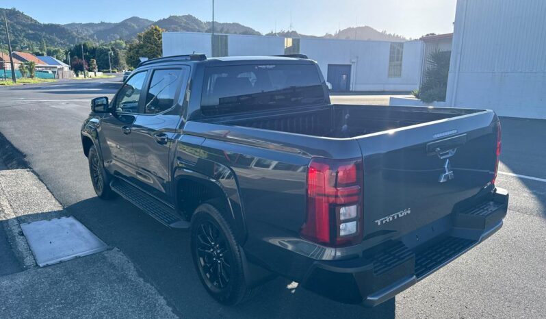 2026 Mitsubishi Triton VRX full