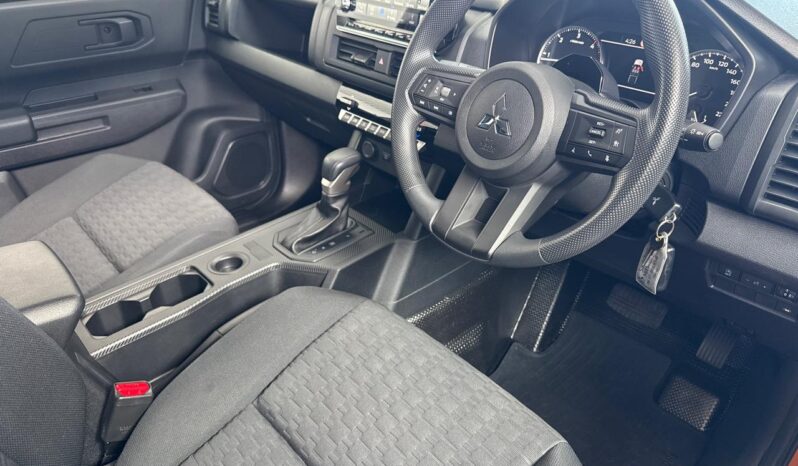 2024 Mitsubishi Triton GLX D/C full