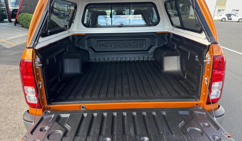 2024 Mitsubishi Triton GLX D/C full