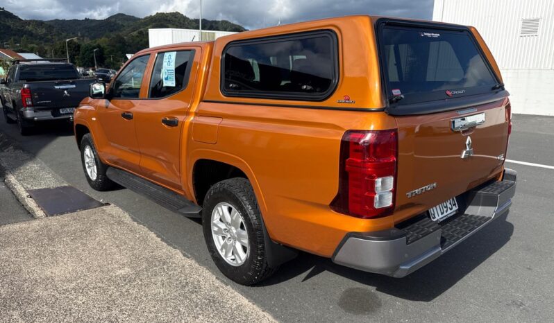2024 Mitsubishi Triton GLX D/C full