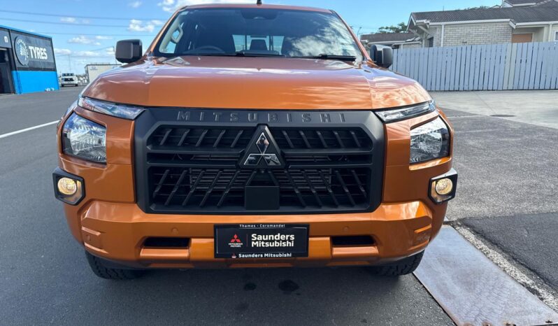 2024 Mitsubishi Triton GLX D/C full