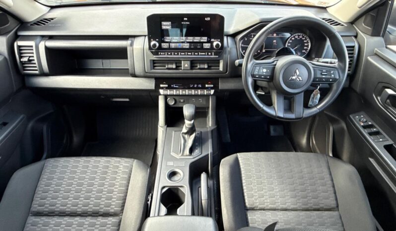 2024 Mitsubishi Triton GLX D/C full