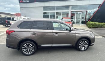 2021 Mitsubishi Outlander LS 4WD full