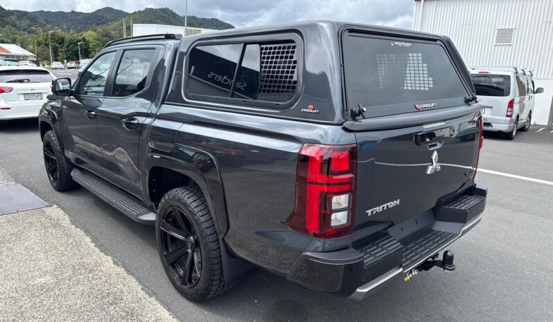 2026 Mitsubishi Triton VRX Black Edition full