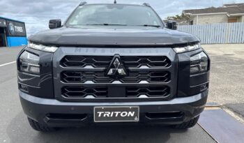 2026 Mitsubishi Triton VRX Black Edition full