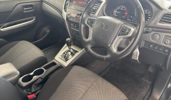 2022 Mitsubishi Triton GLX-R full