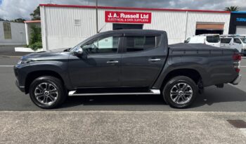 2022 Mitsubishi Triton GLX-R full