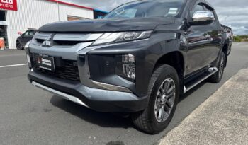 2022 Mitsubishi Triton GLX-R full