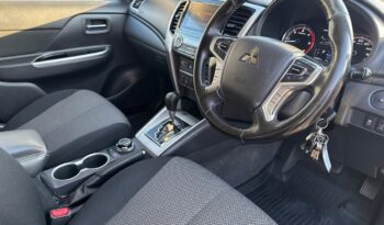 2022 Mitsubishi Triton GLX-R full