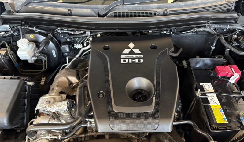 2022 Mitsubishi Triton GLX-R full