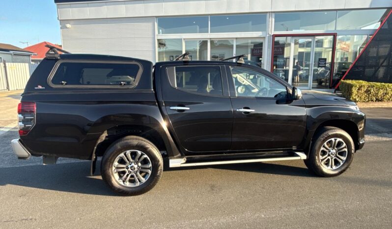 2022 Mitsubishi Triton GLX-R full