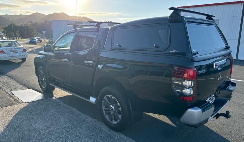 2022 Mitsubishi Triton GLX-R full