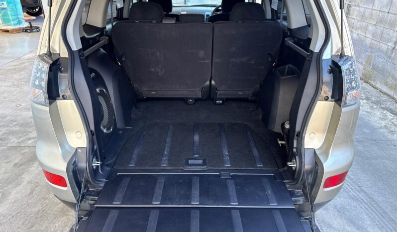 2006 Mitsubishi Outlander full