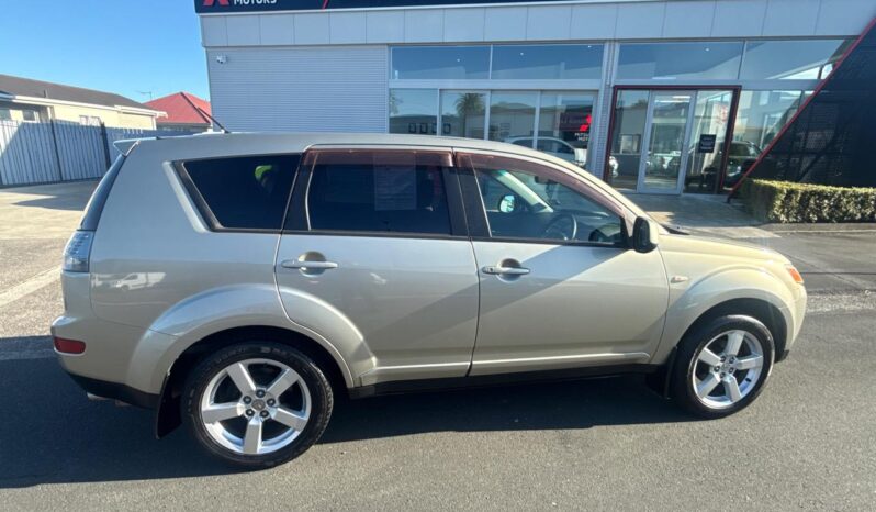 2006 Mitsubishi Outlander full