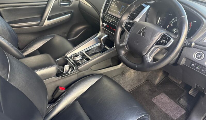 2022 Mitsubishi Pajero Sport VRX full