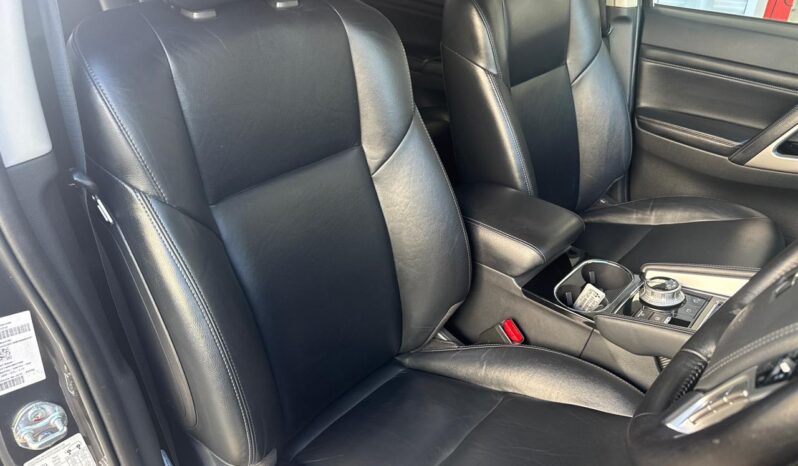 2022 Mitsubishi Pajero Sport VRX full