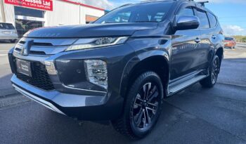 2022 Mitsubishi Pajero Sport VRX full