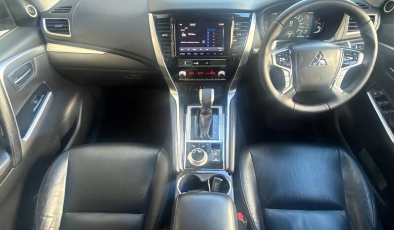2022 Mitsubishi Pajero Sport VRX full