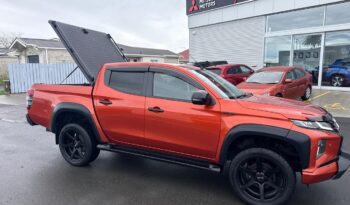 2023 Mitsubishi Triton Dc Glsb 4Wd 6At Black Edition full