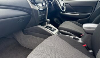 2023 Mitsubishi Triton Dc Glsb 4Wd 6At Black Edition full