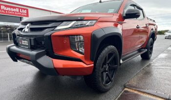 2023 Mitsubishi Triton Dc Glsb 4Wd 6At Black Edition full
