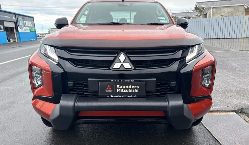 2023 Mitsubishi Triton Dc Glsb 4Wd 6At Black Edition full
