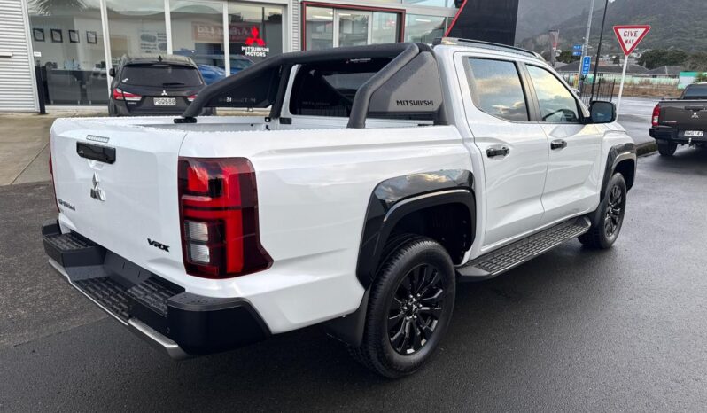 2026 Mitsubishi Triton VRX full