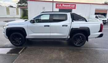 2026 Mitsubishi Triton VRX full