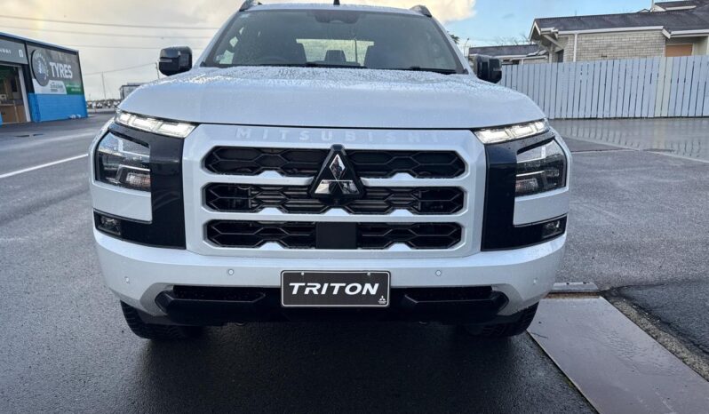 2026 Mitsubishi Triton VRX full