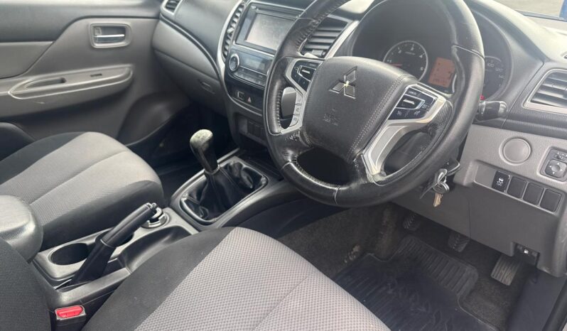2017 Mitsubishi Triton GLX-R full