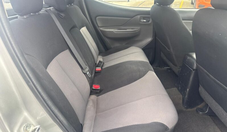 2017 Mitsubishi Triton GLX-R full