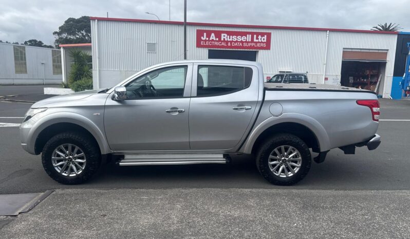 2017 Mitsubishi Triton GLX-R full