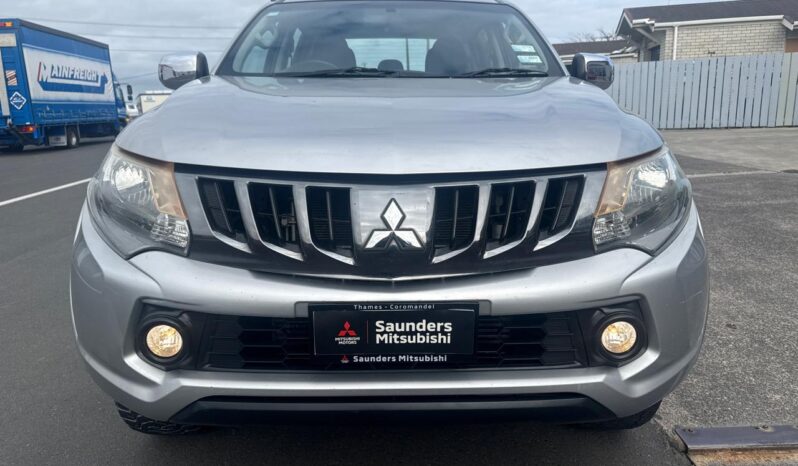 2017 Mitsubishi Triton GLX-R full