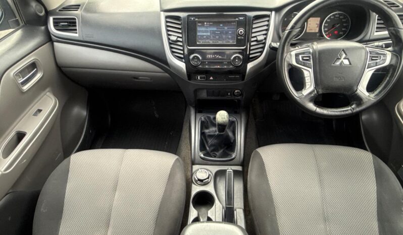 2017 Mitsubishi Triton GLX-R full