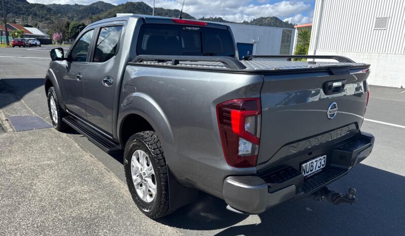 2021 Nissan Navara ST full