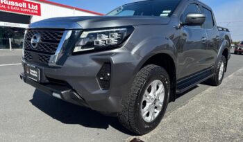 2021 Nissan Navara ST full