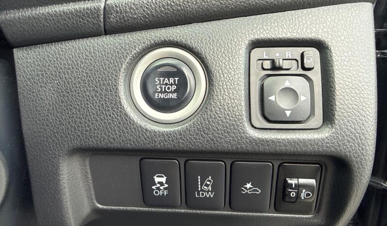 2022 Mitsubishi Triton Dc Glsb 4Wd 6At Black Edition full